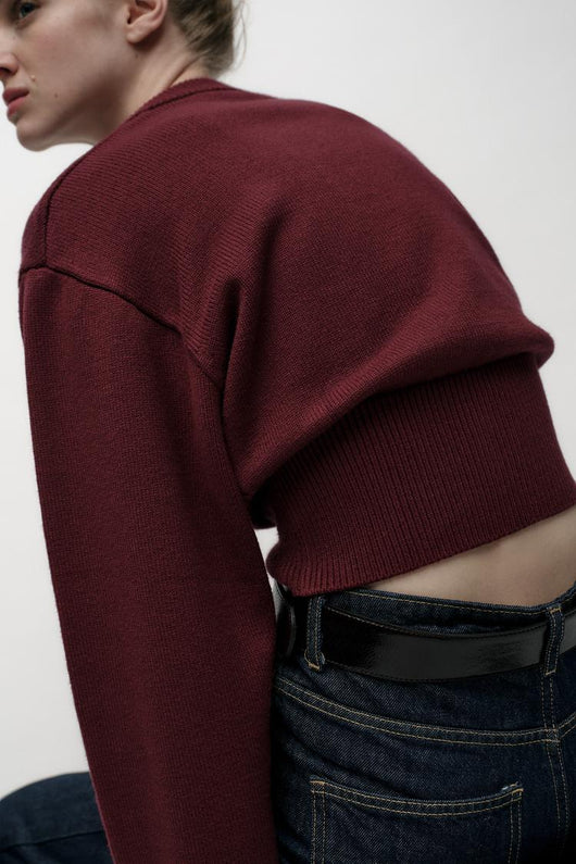 Pull court en tricot à manches larges