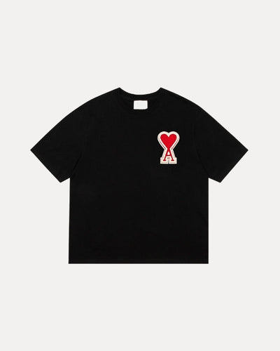 T-SHIRT DÉTAIL SUR LA POITRINE