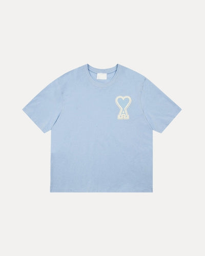 T-SHIRT DÉTAIL SUR LA POITRINE