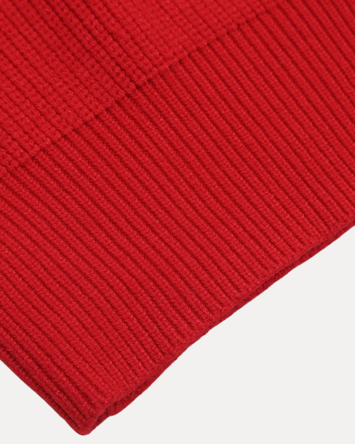 PULL EN MAILLE DÉTAILLÉ