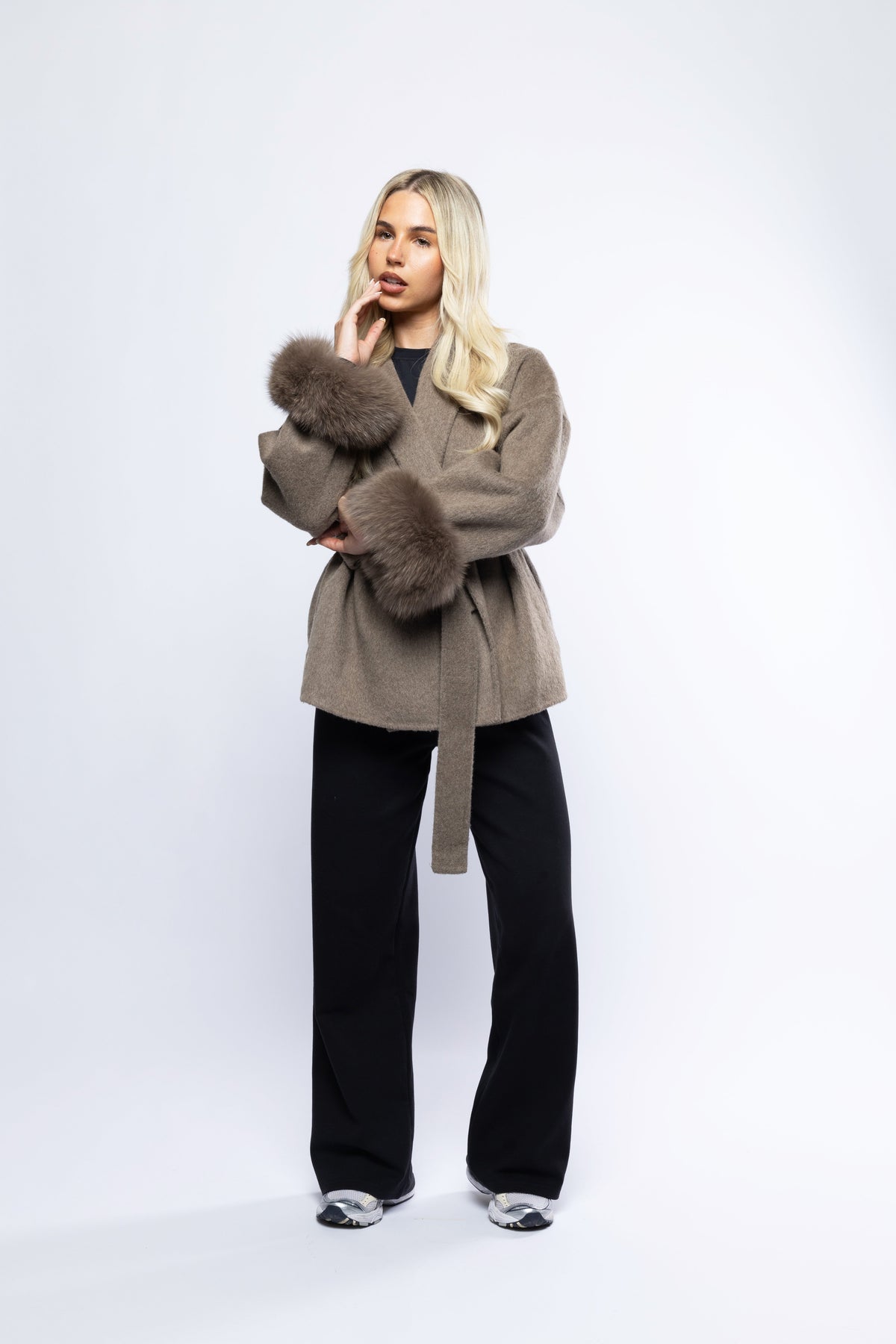Manteau en laine avec fourrure