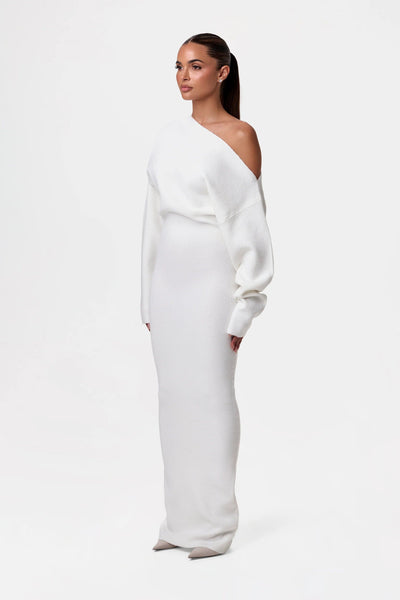 Robe pull à épaules tombantes