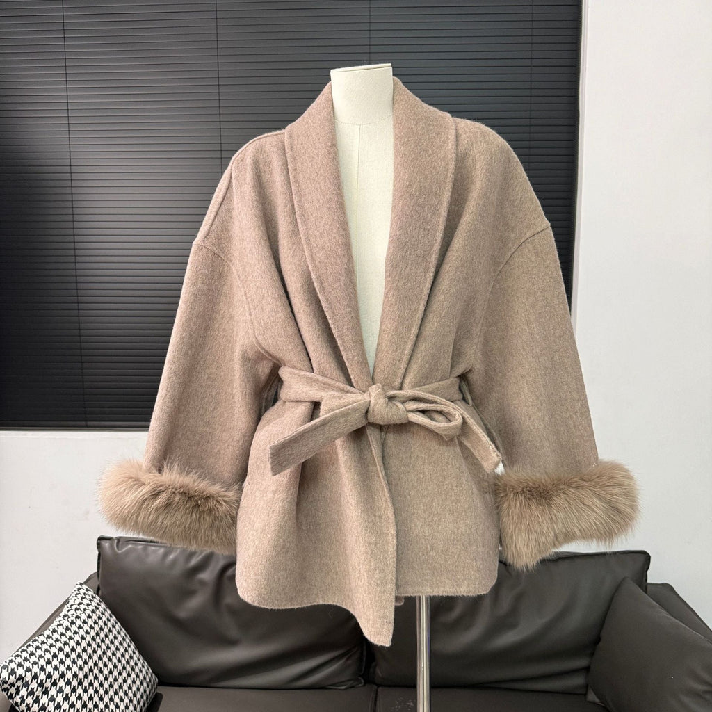 Manteau en laine avec fourrure