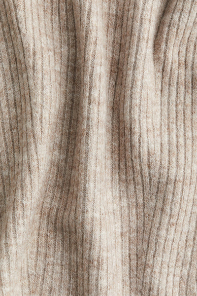 Pull épaules dénudées