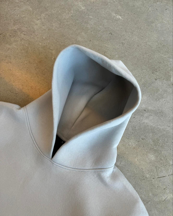 Ensemble minimaliste – sweat à capuche et jogging